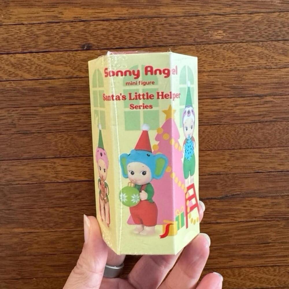 Sonny Angels Christmas Santa’s Little Helper